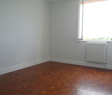 Location Appartement 3 pièces 63m² BOURGES 18000 - Photo 2