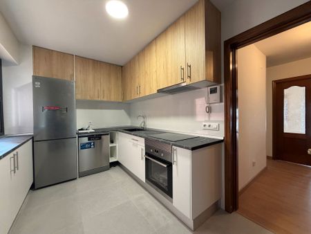 Piso de alquiler en Calle de Braulio Vivas, Pryconsa - Juan de Austria - Photo 2