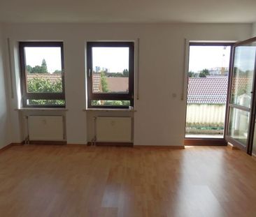 2-Zimmer-Wohnung mit Balkon und ebenerdigen Tiefgaragenstellplatz i... - Photo 4