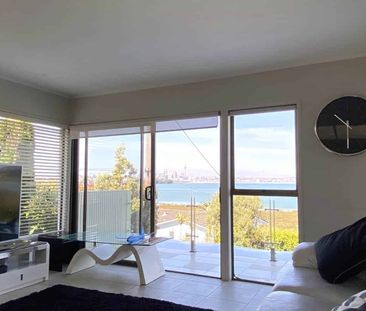 Location and Views! Hauraki 3 Bedroom - Photo 5