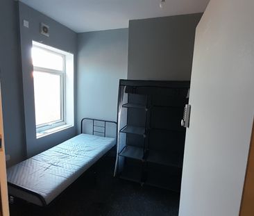 Flat 4, DN2, Doncaster - Photo 1