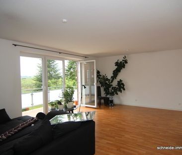 Schöne 3-Zimmer-Dachgeschoss-Wohnung mit Balkon im Zweifamilienhaus - Photo 6