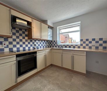 Dobree Park, Rockwell Green, Wellington, Somerset, TA21 - Photo 6
