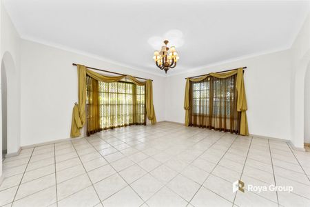 13 Ellis Place, Kings Langley NSW 2147 - House For Rent | Domain - Photo 2