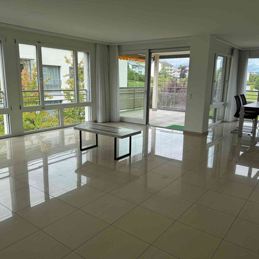 4.5 Zimmer, 119 m², 2. Stock - Photo 1