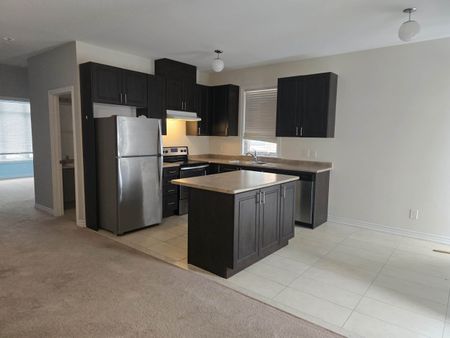 4 Bedroom home for rent in Wasaga Beach - Photo 3