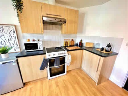 Two Bedroom Apartment - Photo 4