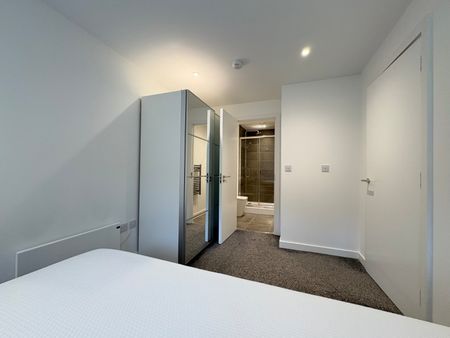 2 bedroom apartment to rent - Photo 4