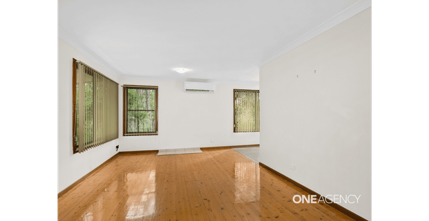 COMFORT AND PRIVACY COMBINED IN A QUIET CUL-DE-SAC - Photo 1