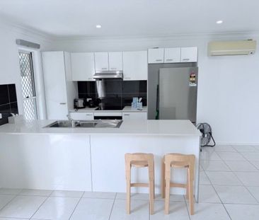 Central Loganlea Location - Photo 5