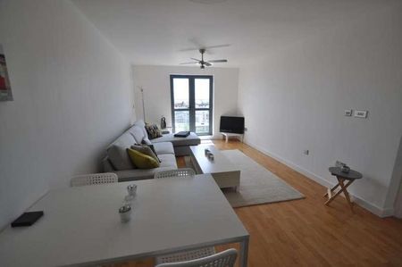 Queens Court, Dock Street, Hull, HU1 - Photo 2