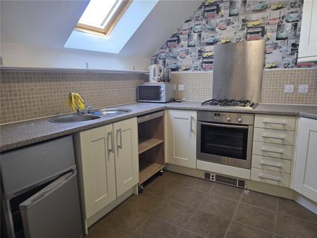 Spindle Close, Dewsbury, West Yorkshire, WF12 - Photo 3