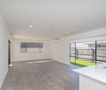 Spacious 4-Bedroom Family Home in Prime Holmview Location - Photo 1