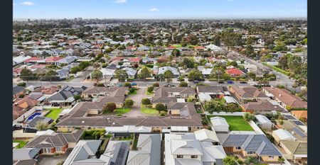 Elegantly Renovated Gem in Sought-After Coastal Suburb. - Photo 5