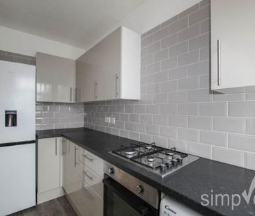 2 bedroom maisonette to rent - Photo 3