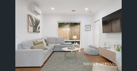 Coastal Living at Its Best - Gardener Included!! - Photo 2