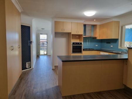 FAMILY HOME IN THE HEART OF SOUTHPORT - Photo 2