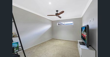 Modern Family Living with Everyday Convenience - Photo 2