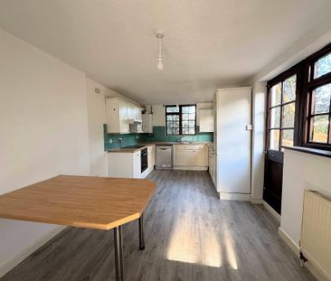 3 bedroom maisonette to rent - Photo 6