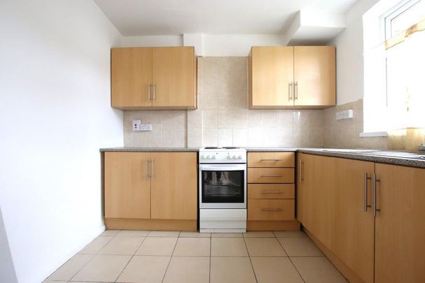 3 bedroom maisonette to rent - Photo 1