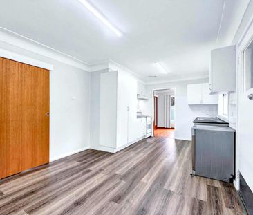 Spacious 3-Bedroom Home in Prime Location - Photo 3