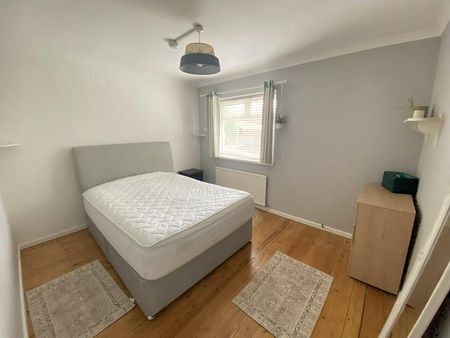 2 bedroom maisonette to rent - Photo 4