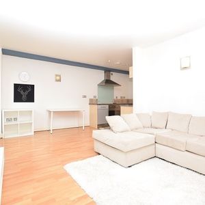 West One Plaza 2, Cavendish Street, Sheffield, S3 - Photo 2