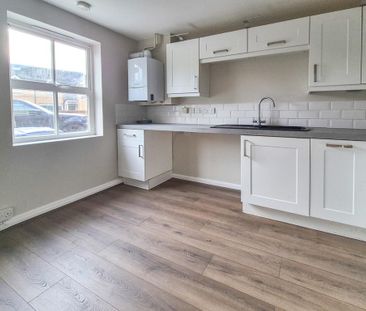 3 bedroom terraced house to rent - Photo 6