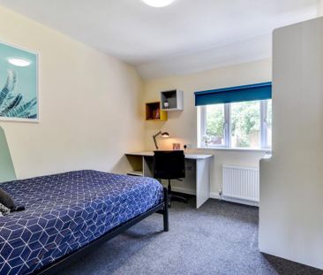 8 bedroom house to rent - Photo 2