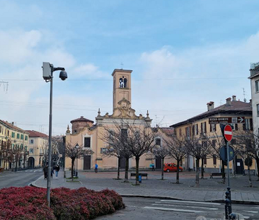 Saronno – App. arredato con balcone e posto auto - Photo 3