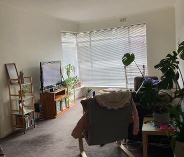 St Kilda Road - Photo 1