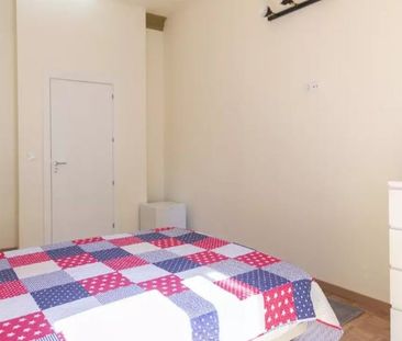 Calle de San Bernardo, Madrid, Community of Madrid 28015 - Photo 4