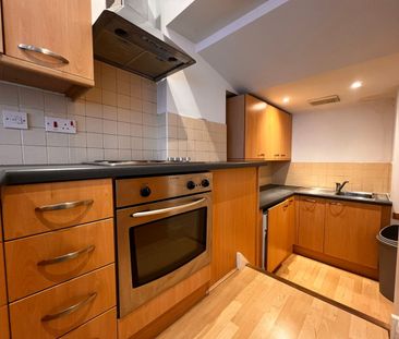 1 Bed Flat, Eastgate, LS2 - Photo 5