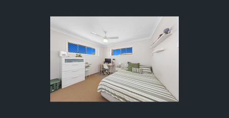 Available 19th Dec 2025 - Photo 2