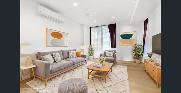 Modern and Ultra Convenient Two Bedroom Apartment with Carspace - Photo 1