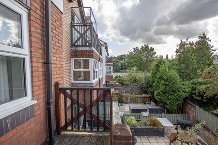 3 bedroom terraced house to rent - Photo 2