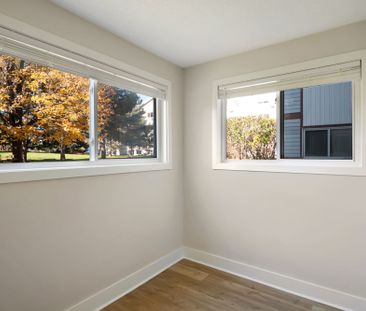 For Lease - 318 Lorry Greenberg Drive Unit# 120, Hunt Club - South ... - Photo 2