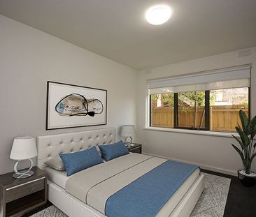 Stylish with seventies space! - Photo 2