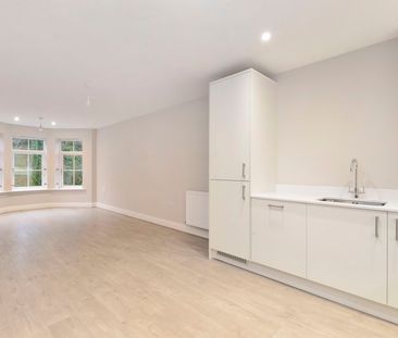 Croft Road, Godalming - 2 bedrooms Property for lettings - Seymours - Photo 5