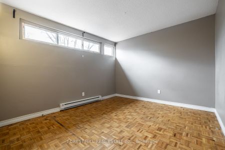 Condo Townhouse For Lease | N8069748 - Photo 3