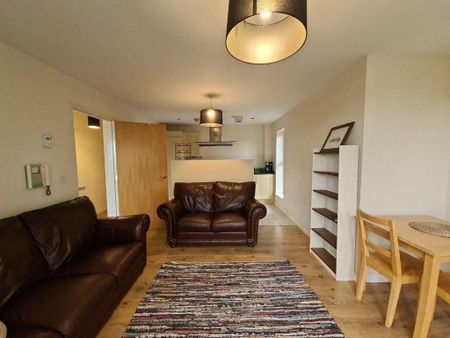 2 bedroom flat to rent - Photo 3