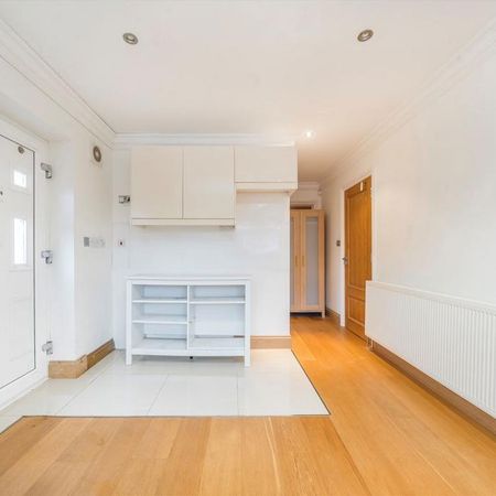 Studio to rent - Photo 3