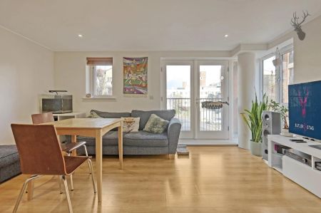 2 Bedroom Apartment - First Floor - Photo 2