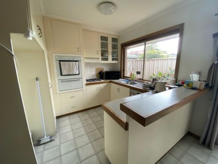 Two Bedroom Unit - Close to CBD - Photo 4