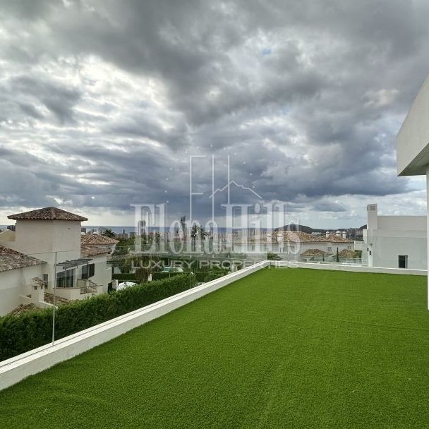 New modern villa in Finestrat, Alicante, Costa Blanca - Photo 1