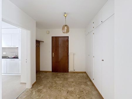 Sion, appartement de 3.5 pièces avec balcon et place de parc au centre-ville - Photo 5