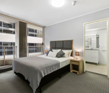 Renovated Oversized City Pad | Furnished - Photo 6