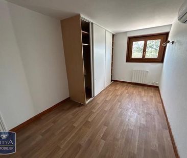 Location Appartement 3 pièces 54m² ST FERREOL D AUROURE 43330 - Photo 4