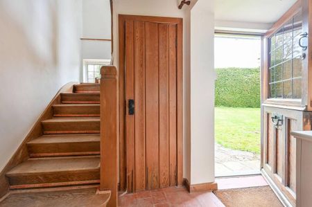 4 bedroom detached house to rent - Photo 2