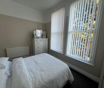 1 bedroom Flat To Let - Photo 4